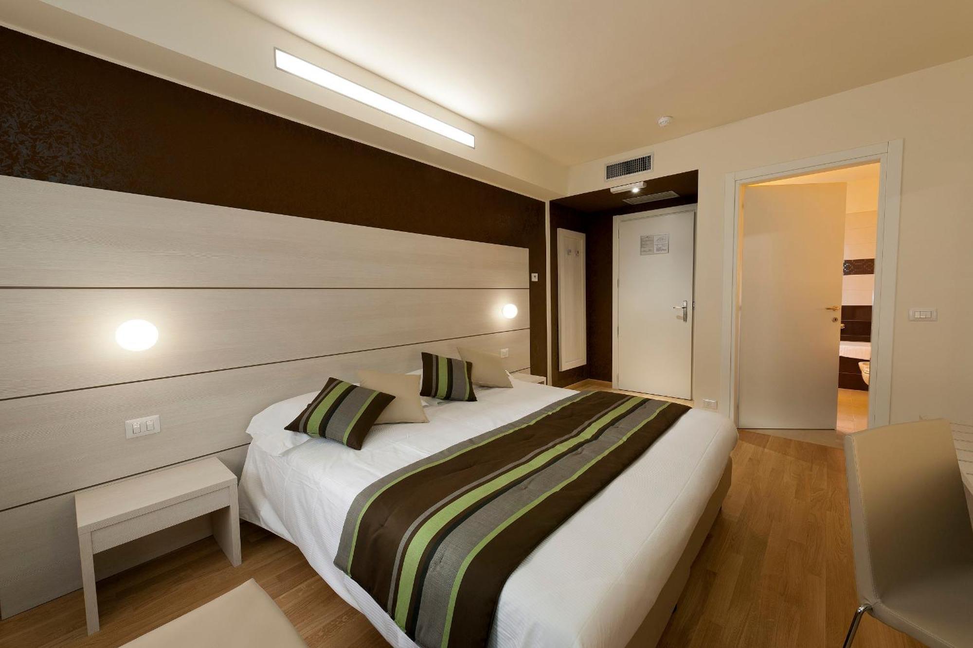 Hb Aosta Hotel & Balcony Spa Δωμάτιο φωτογραφία
